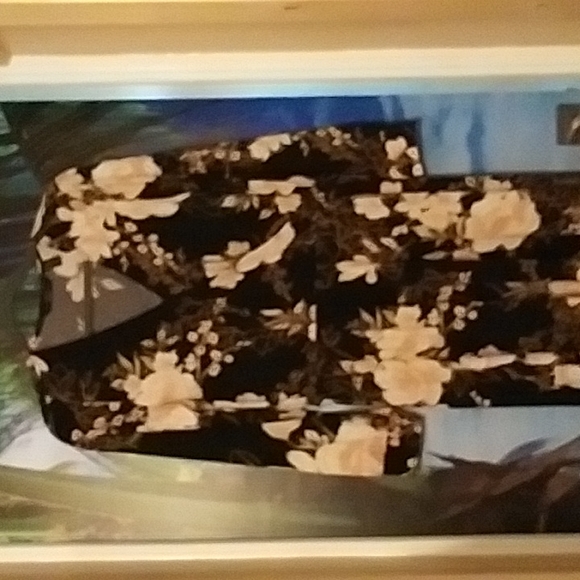 GILI LONG DRESS - Picture 1 of 11